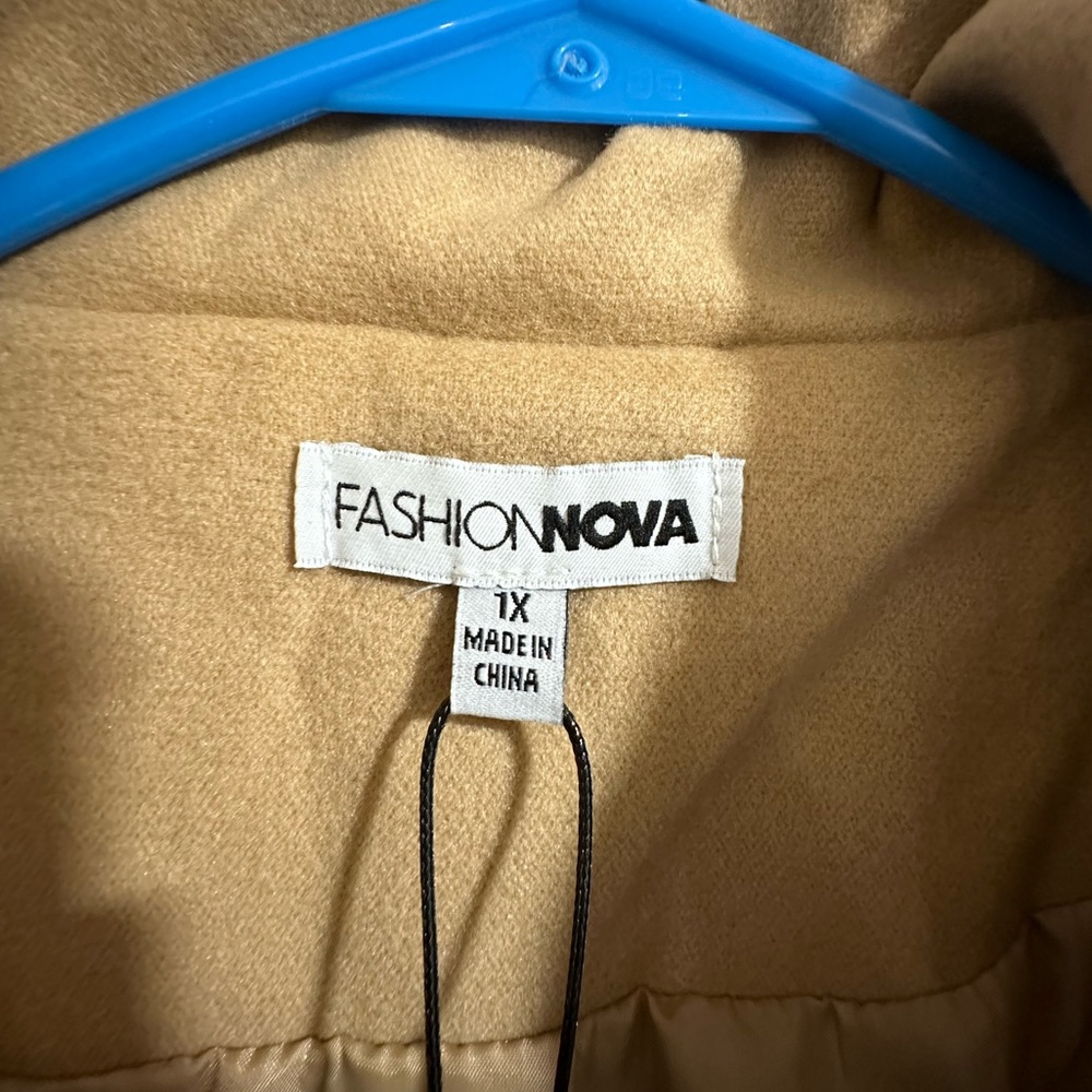Brand New Fashion Nova Trench Coat For Sale 🥰